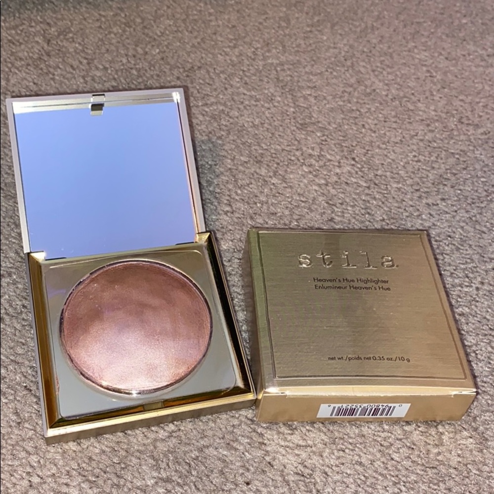 Stila Heaven’s Hue Highlighter in the shade Kitten